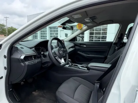 More photos of 2024 Nissan Altima 2.5 SV at Twins Buick GMC, OH