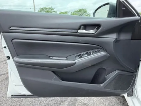 More photos of 2024 Nissan Altima 2.5 SV at Twins Buick GMC, OH