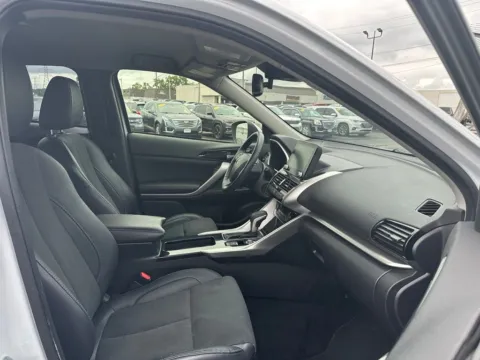 More photos of 2022 Mitsubishi Eclipse Cross SE at Twins Buick GMC, OH