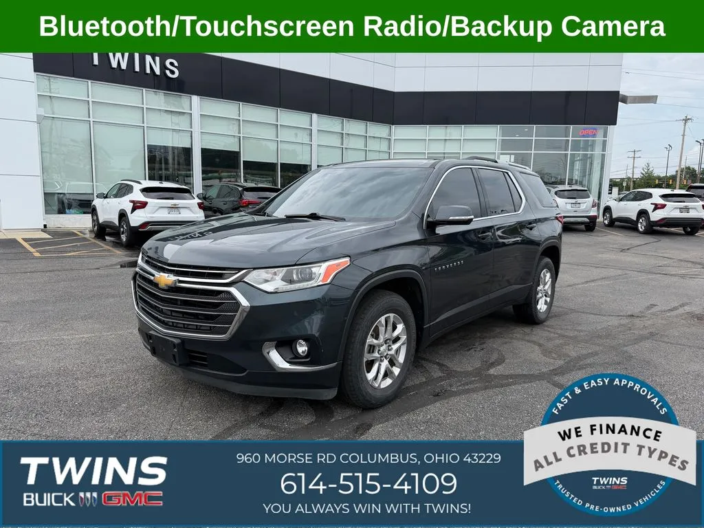 Gray 2018 Chevrolet Traverse LT for sale in Columbus, OH
