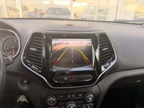 More photos of 2019 Jeep Cherokee Limited at Twins Buick GMC, OH