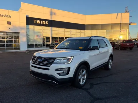 Photos of 2017 Ford Explorer XLT for sale in Columbus, OH at Twins Buick GMC