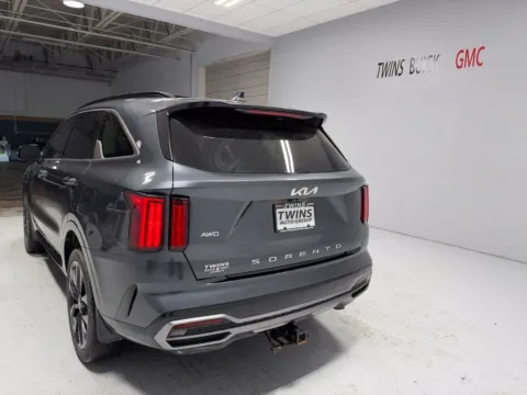 More photos of 2022 Kia Sorento X-Line EX at Twins Buick GMC, OH