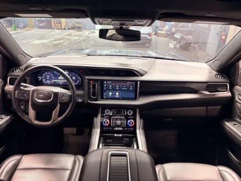 Another view of 2022 GMC Yukon Denali for sale in Columbus, OH at Twins Buick GMC