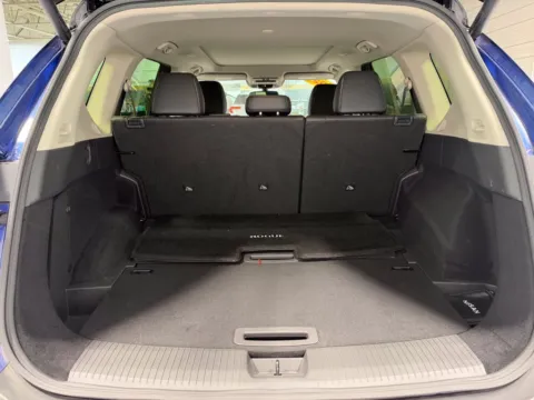 More photos of 2023 Nissan Rogue SL at Twins Buick GMC, OH