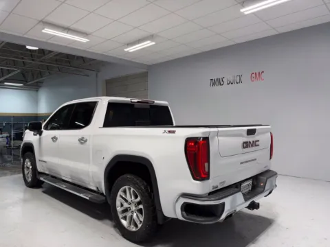 More photos of 2019 GMC Sierra 1500 SLT at Twins Buick GMC, OH
