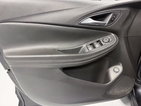 More photos of 2020 Buick Encore GX Select at Twins Buick GMC, OH