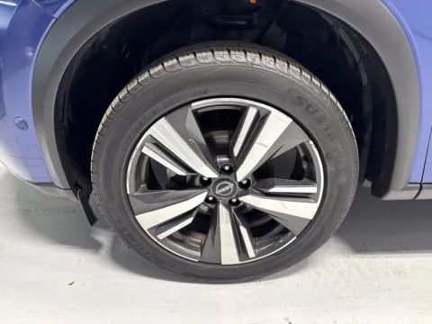 More photos of 2023 Nissan Rogue Platinum at Twins Buick GMC, OH