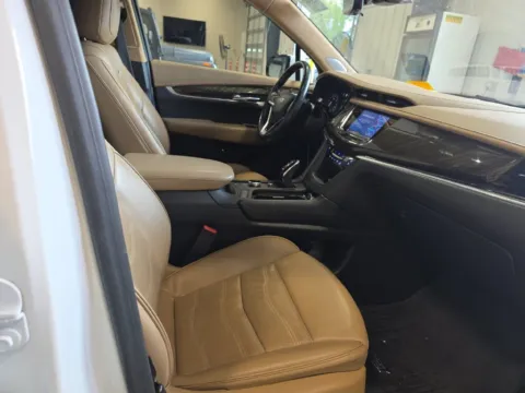 More photos of 2022 Cadillac XT6 Premium Luxury at Twins Buick GMC, OH