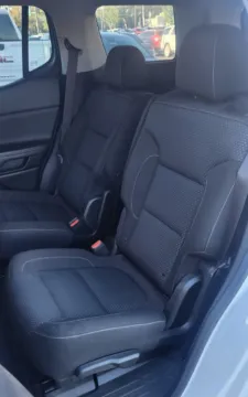More photos of 2023 GMC Acadia SLE at Twins Buick GMC, OH