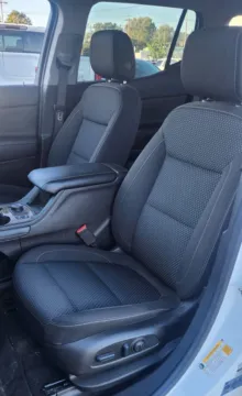 Photos of 2023 GMC Acadia SLE for sale in Columbus, OH at Twins Buick GMC
