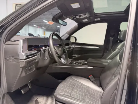 More photos of 2025 Cadillac Escalade V-Series at Twins Buick GMC, OH