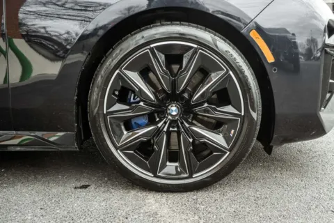 More photos of 2023 BMW 7 Series 760i xDrive at Twins Auto of Dublin, OH