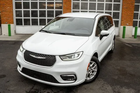 Photos of 2023 Chrysler Pacifica Touring L for sale in Dublin, OH at Twins Auto of Dublin