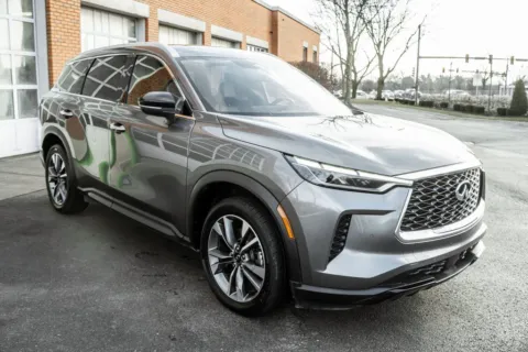 More photos of 2023 INFINITI QX60 LUXE at Twins Auto of Dublin, OH