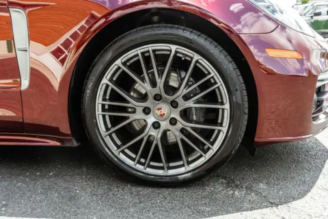 More photos of 2023 Porsche Panamera 4 Platinum Edition at Twins Auto of Dublin, OH