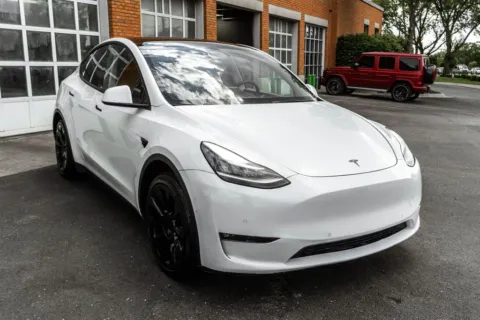 More photos of 2022 Tesla Model Y Long Range at Twins Auto of Dublin, OH