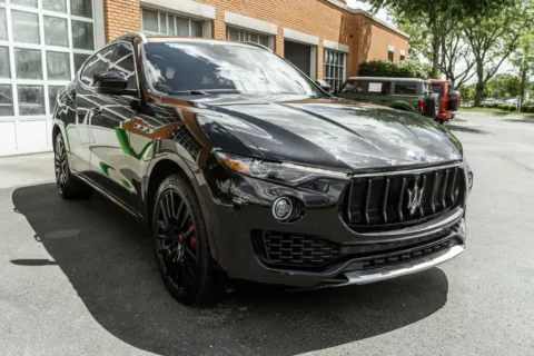 More photos of 2017 Maserati Levante S at Twins Auto of Dublin, OH