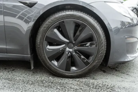 More photos of 2021 Tesla Model S Plaid at Twins Auto of Dublin, OH