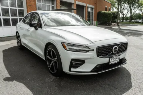 More photos of 2023 Volvo S60 B5 Plus Dark Theme at Twins Auto of Dublin, OH