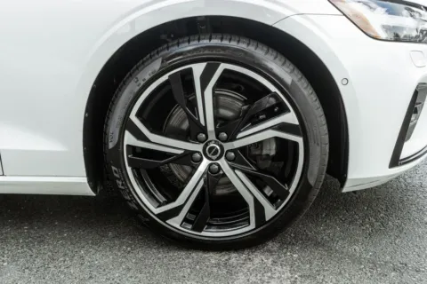 More photos of 2023 Volvo S60 B5 Plus Dark Theme at Twins Auto of Dublin, OH