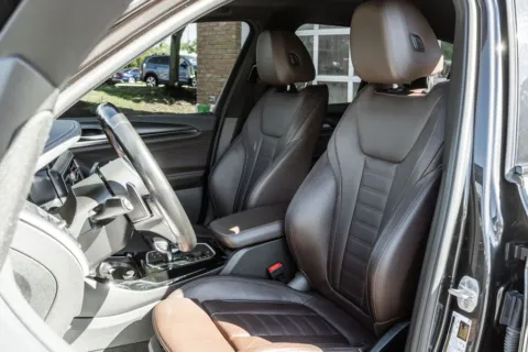 More photos of 2022 BMW X3 M40i at Twins Auto of Dublin, OH