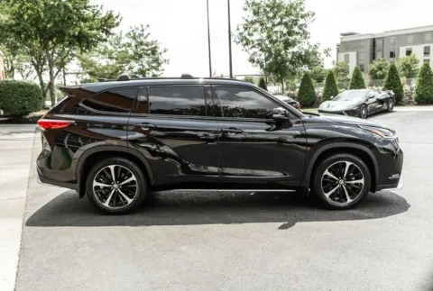Another view of 2022 Toyota Highlander XSE for sale in Dublin, OH at Twins Auto of Dublin