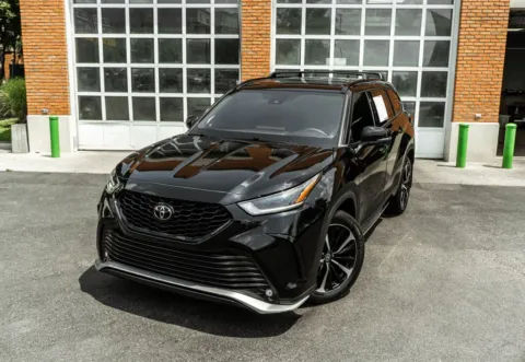 Photos of 2022 Toyota Highlander XSE for sale in Dublin, OH at Twins Auto of Dublin