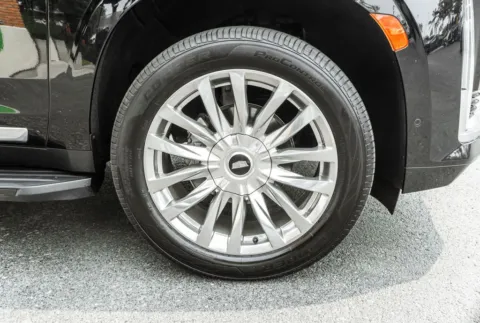 More photos of 2022 Cadillac Escalade Premium Luxury at Twins Auto of Dublin, OH