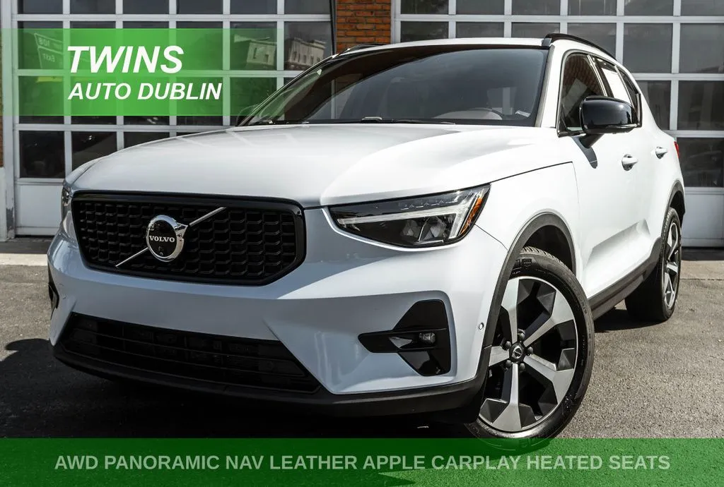Blue 2024 Volvo XC40 B5 Plus Dark Theme for sale in Dublin, OH