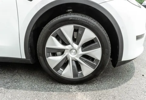 More photos of 2020 Tesla Model Y Long Range at Twins Auto of Dublin, OH