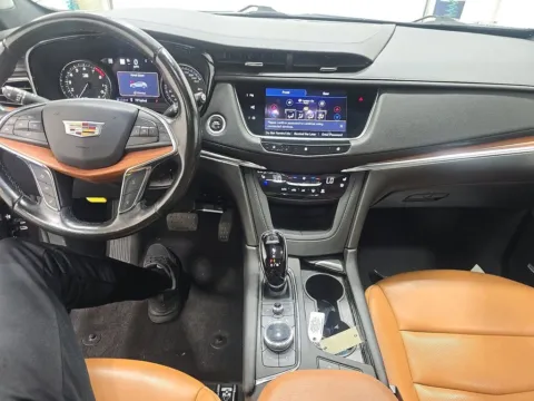More photos of 2021 Cadillac XT5 Premium Luxury at Twins Auto of Dublin, OH
