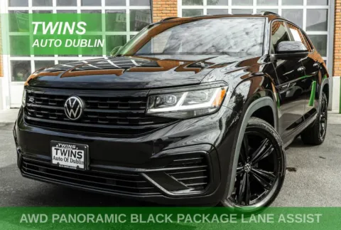 Black 2023 Volkswagen Atlas Cross Sport 2.0T SEL R-Line for sale in Dublin, OH