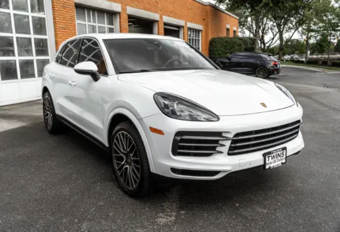 More photos of 2019 Porsche Cayenne at Twins Auto of Dublin, OH
