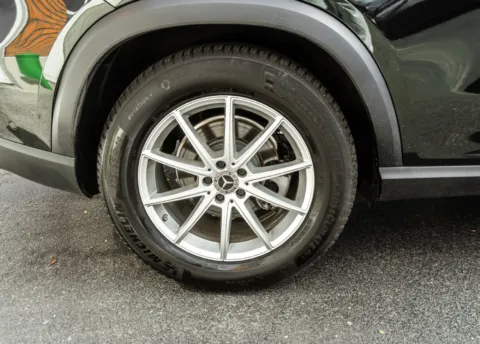 More photos of 2024 Mercedes-Benz GLE 350 at Twins Auto of Dublin, OH