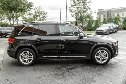 Another view of 2022 Mercedes-Benz GLB 250 for sale in Dublin, OH at Twins Auto of Dublin