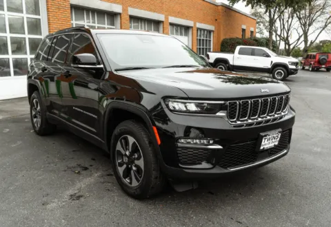 More photos of 2023 Jeep Grand Cherokee 4xe at Twins Auto of Dublin, OH
