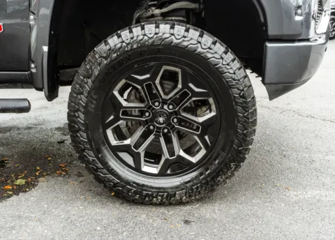 More photos of 2020 GMC Sierra 1500 AT4 at Twins Auto of Dublin, OH