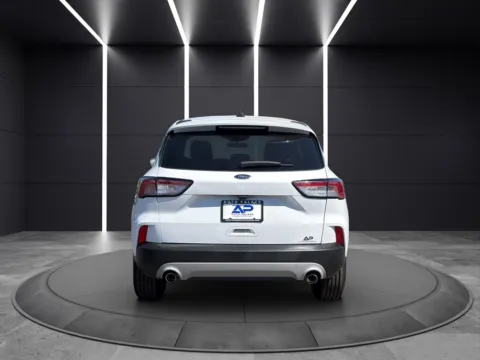 More photos of 2022 FORD ESCAPE SE KBB VALUE 18K WOW at Auto Palace, OH
