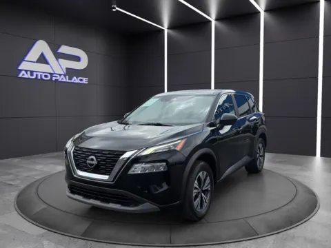 Black 2023 NISSAN ROGUE SV for sale in Columbus, OH