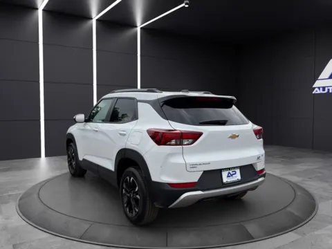 More photos of 2023 CHEVROLET TRAILBLAZER LT KBB VALUE 24K WOW at Auto Palace, OH