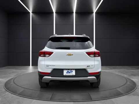 More photos of 2023 CHEVROLET TRAILBLAZER LT KBB VALUE 24K WOW at Auto Palace, OH