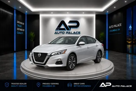 Silver 2022 NISSAN ALTIMA SV for sale in Columbus, OH
