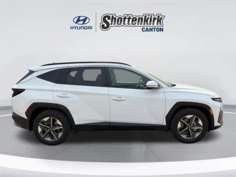 More photos of 2026 Hyundai Tucson SEL Premium at Grand Hyundai of Canton, GA