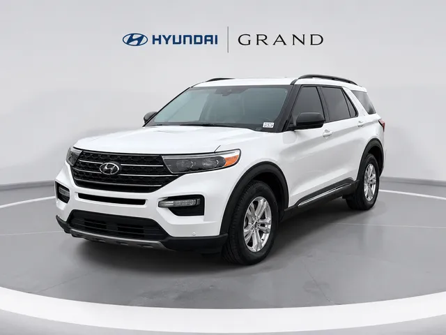 White 2023 Ford Explorer XLT for sale in Canton, GA