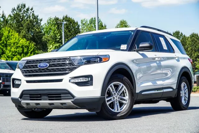 White 2023 Ford Explorer XLT for sale in Canton, GA
