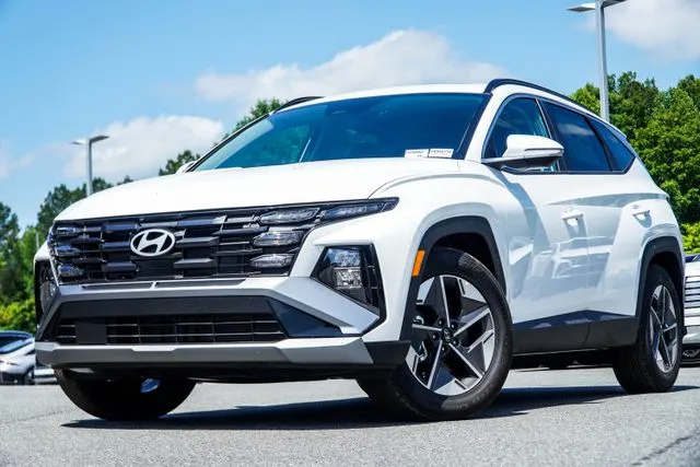 White 2026 Hyundai Tucson SEL Premium for sale in Canton, GA