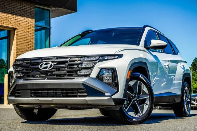 White 2025 Hyundai Tucson Hybrid SEL Convenience for sale in Canton, GA