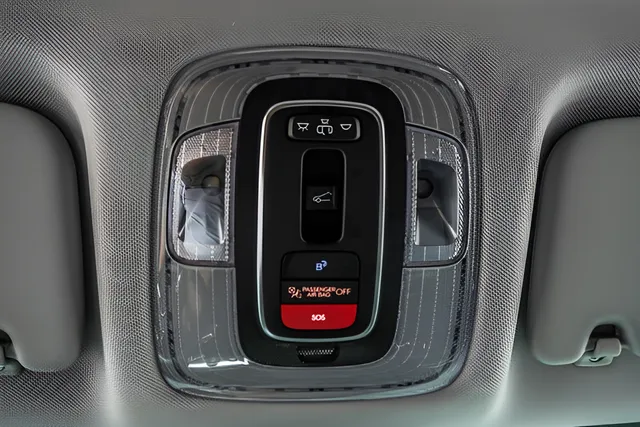 2026 Hyundai Kona Limited - Photo 23