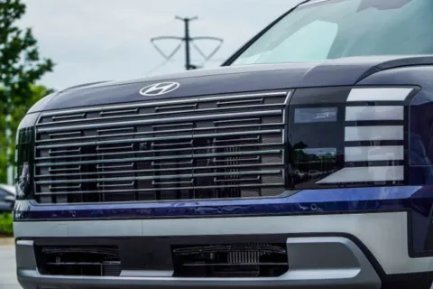 Photos of 2026 Hyundai Palisade Hybrid Limited for sale in Canton, GA at Grand Hyundai of Canton
